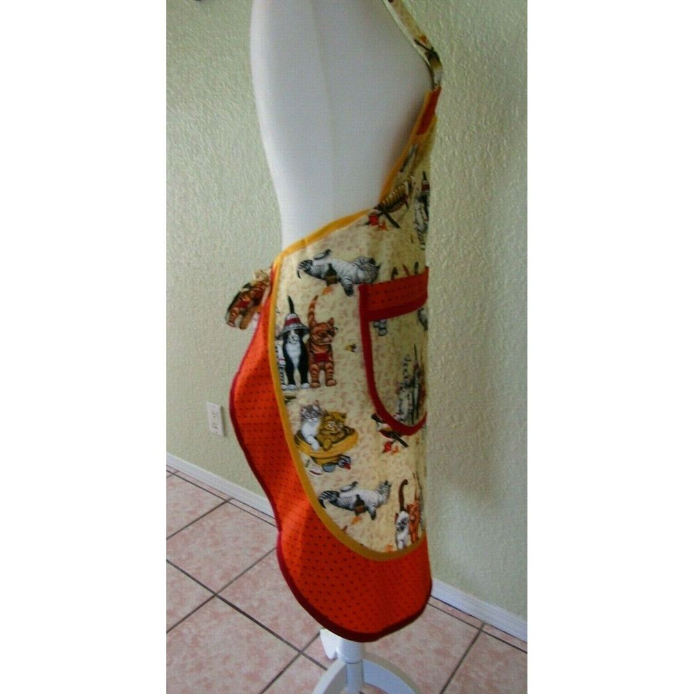 Women's Apron Handmade "Kittens on the Beach" - Picture 4 of 6